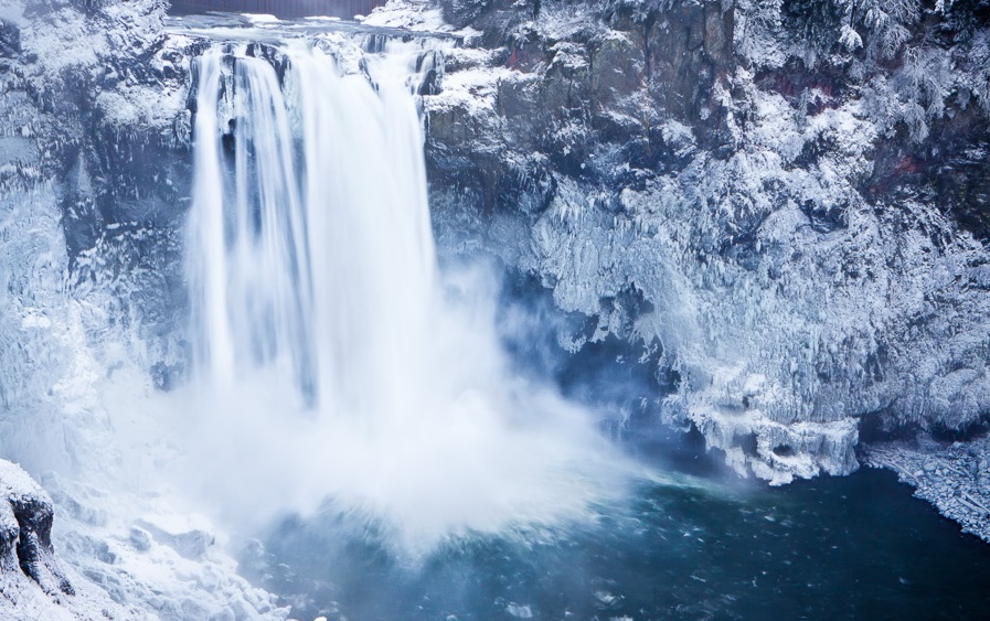 Snoqualmie Falls in winter