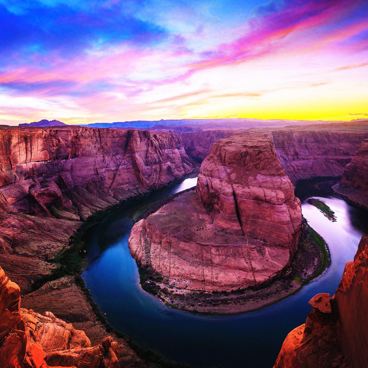 Amazing Sunset Vista of Horseshoe Bend in Page, Arizona